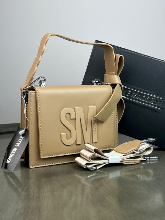 STEVE MADDEN MOÑO MAQUILLAJE