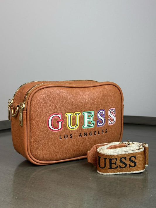 GUESS COLORES CAMEL
